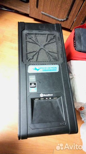 Огромный игровой корпус