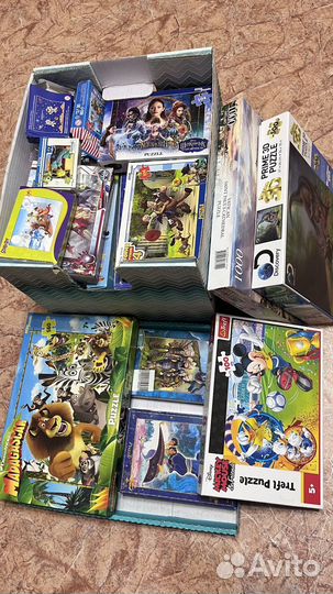 Коробка с пазлами