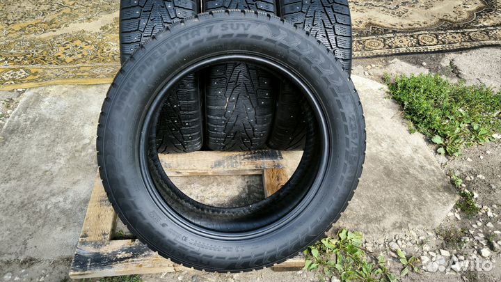 Nokian Tyres Hakkapeliitta 7 SUV 235/55 R18 104T