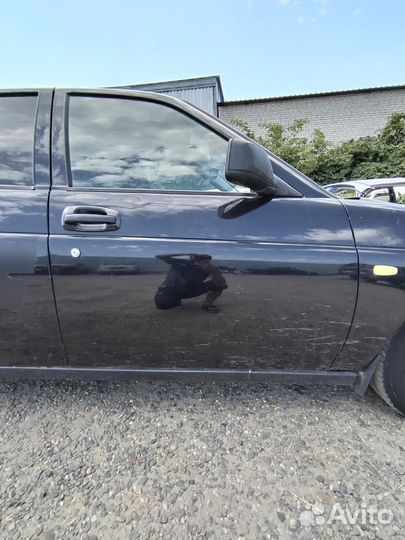 Правая передняя дверь LADA приора