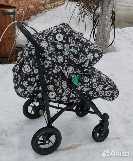 Прогулочная коляска