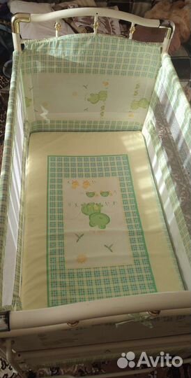 Детская кроватка