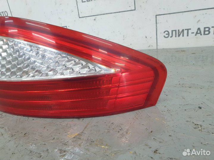 Фонарь Ford Mondeo 4 2.3 2008