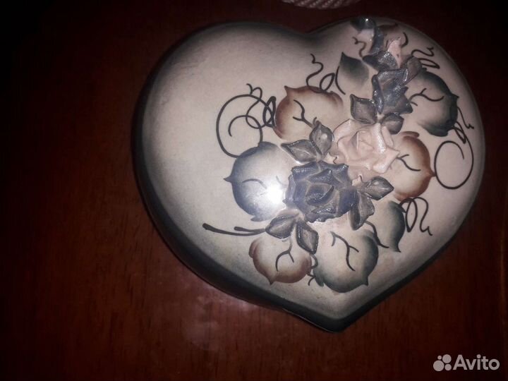 Винтажная керамическая шкатулка Сердце