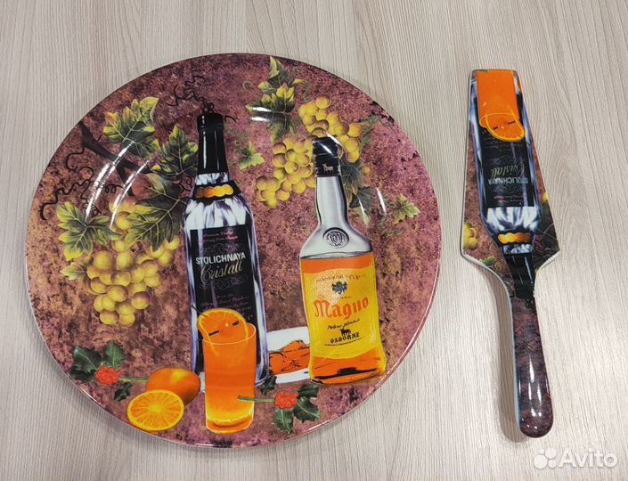 Тортница с лопаткой