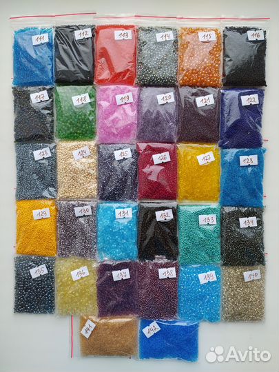 Бисер (Чехия) 50 г. и замочки для украшений