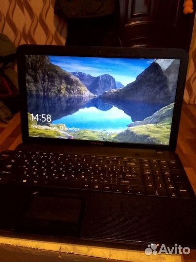 Ноутбук toshiba