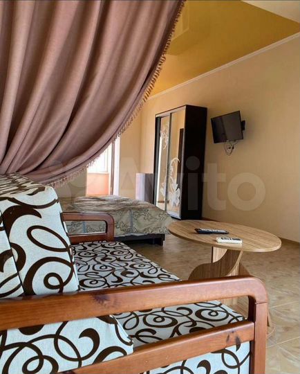 Комната 50 м², 1/2 эт.