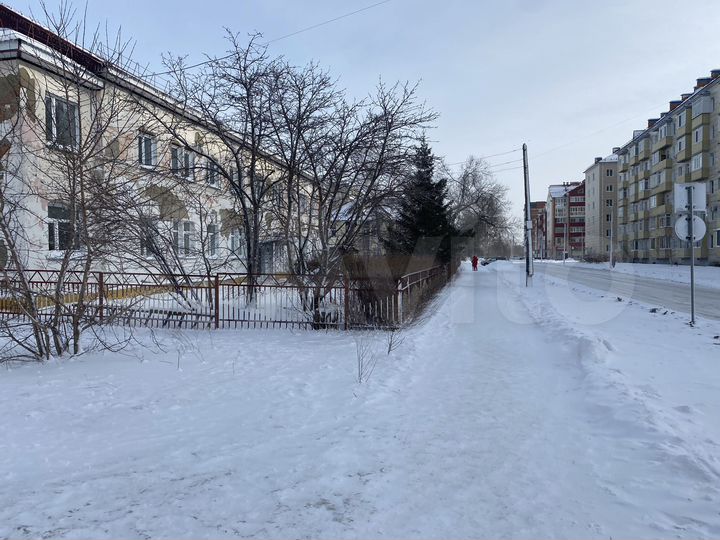 Здание, 700 м²