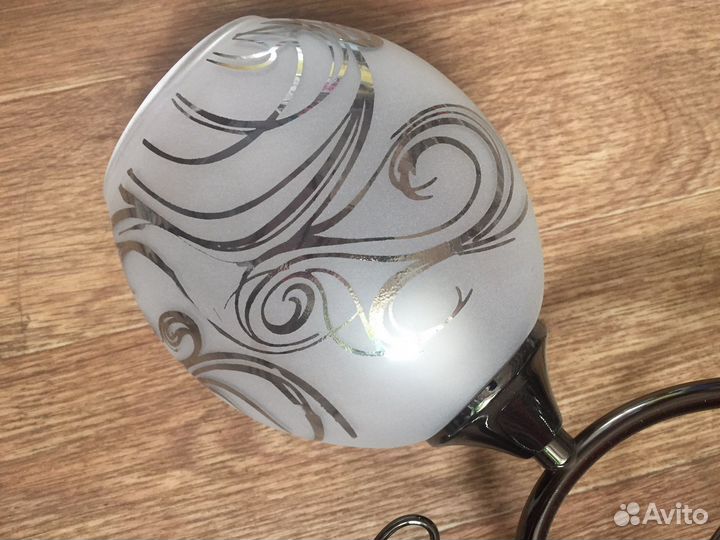 Люстра новая