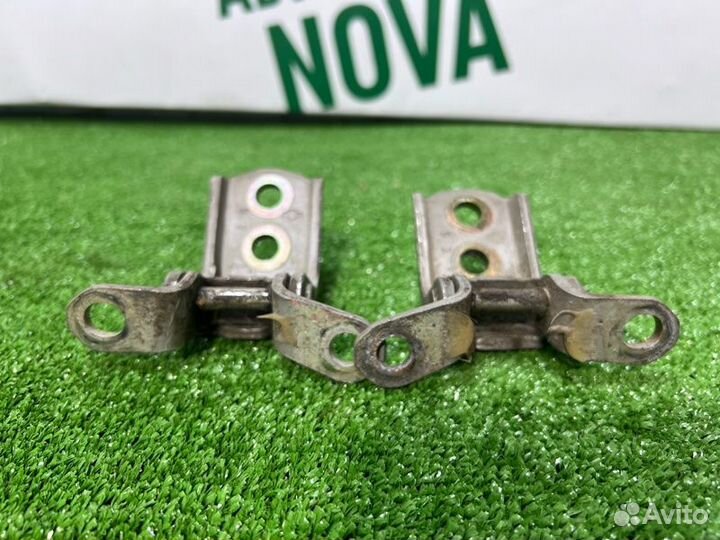 Петля двери передняя левая Nissan Almera N16 1.5