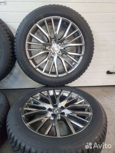 20 колес Lexus RX Nokian с датчиками