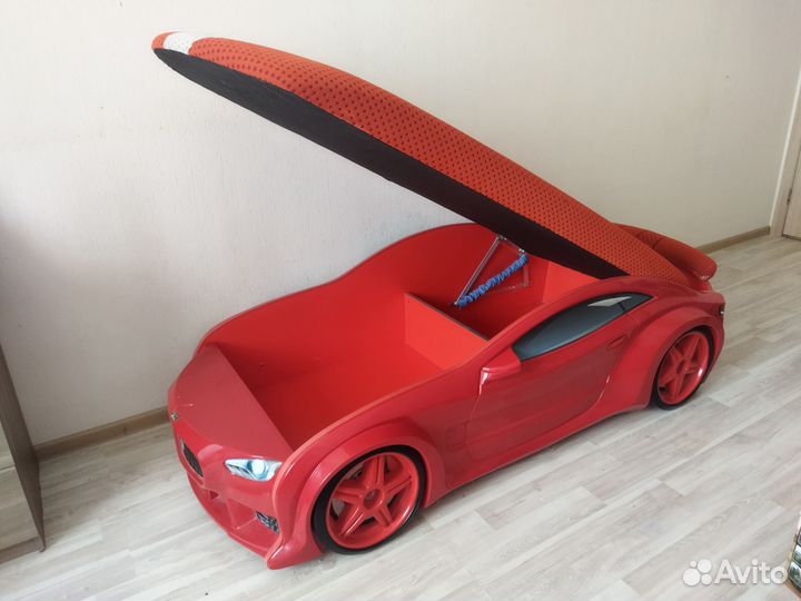 Детская кровать машинка с матрасом