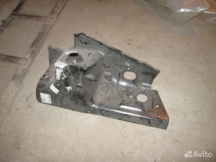 Chevrolet Aveo Брызговик, стакан лонжерона