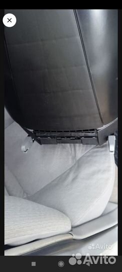 Автомобильное кресло