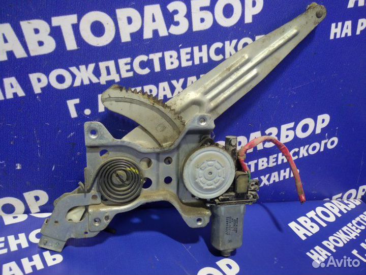 Задний правый стеклоподъемник Mitsubishi Pajero