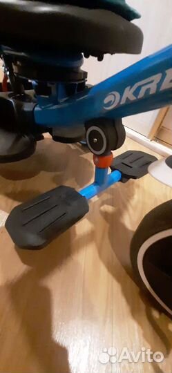 Детский велосипед с ручкой