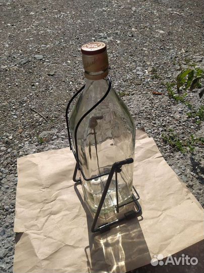 Коллекционные бутылки 4,5, 1,0 л 