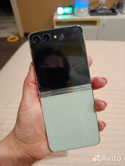 Samsung Galaxy Z Flip5, 8/512 ГБ