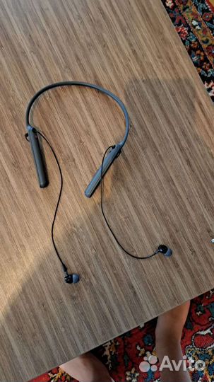 Наушники Sony