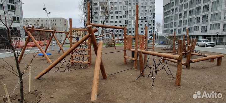 Строительство и спортивных площадок