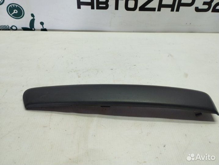 Накладка бампера передняя левая Ford Focus 2 hwda