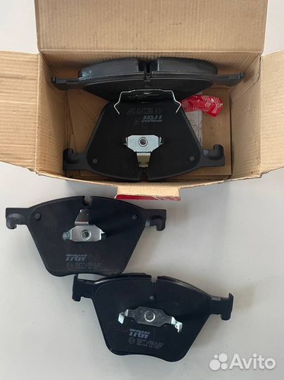 Колодки тормозные передние для BMW