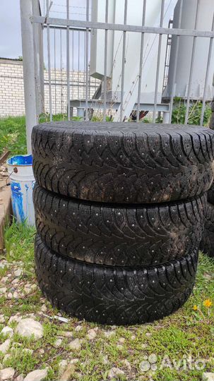 Nokian Tyres Hakkapeliitta 4 215/65 R16