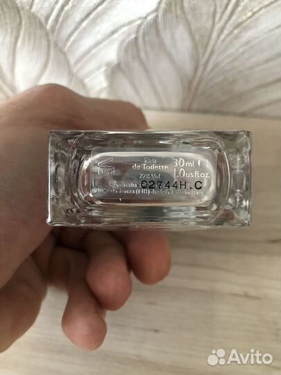 Пустые флаконы от духов Versace