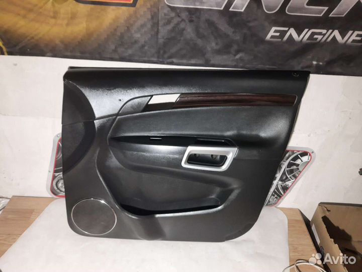 Обшивки передних дверей R и L Opel Antara