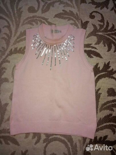 Много одежды для девочек, рост около 160 см