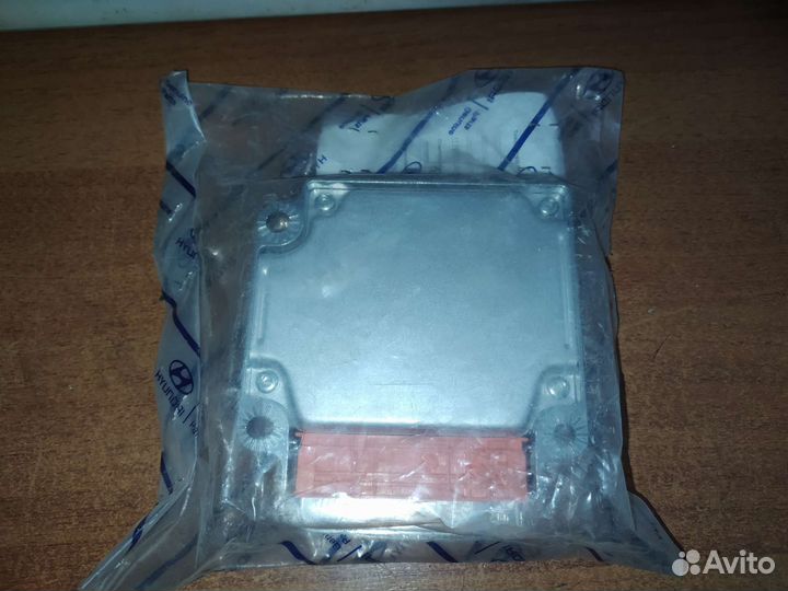 Блок управления airbag Hyundai Sonata 4