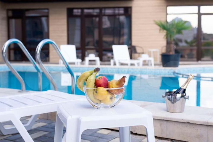 Комната 16 м² в > 9-к., 2/2 эт.