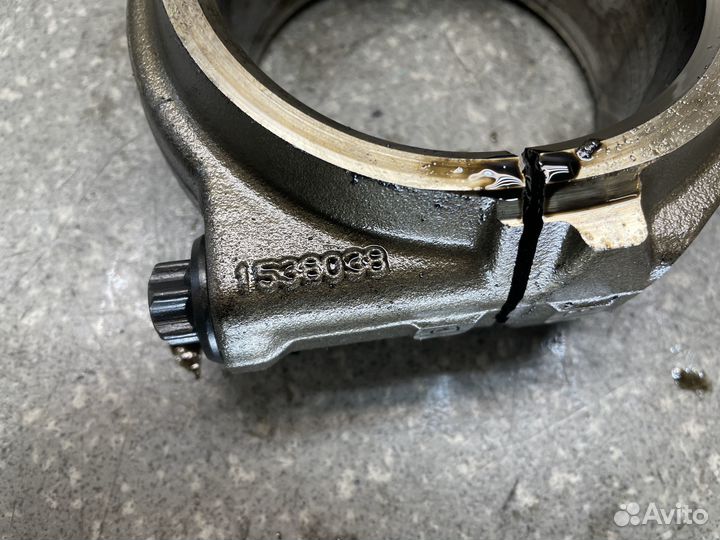 1538036 Шатун под два болта scania скания