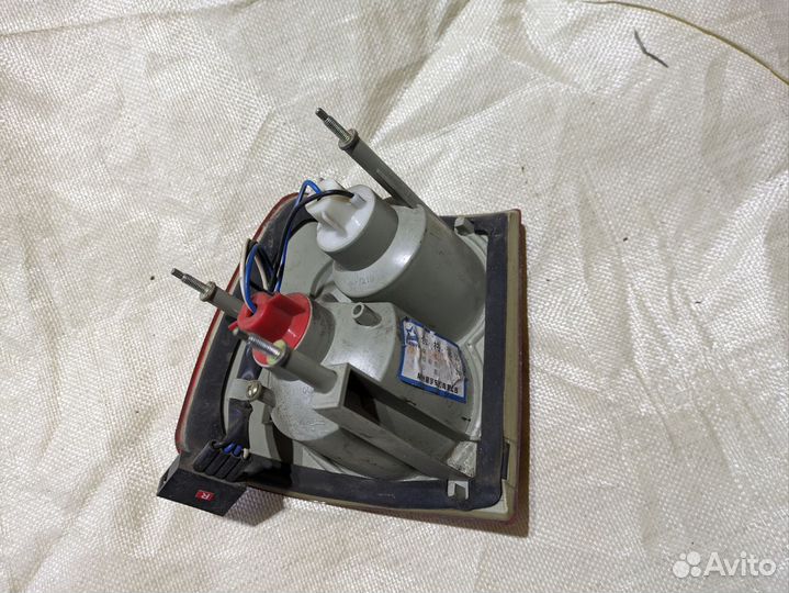 Задний правый фонарь Chery Amulet