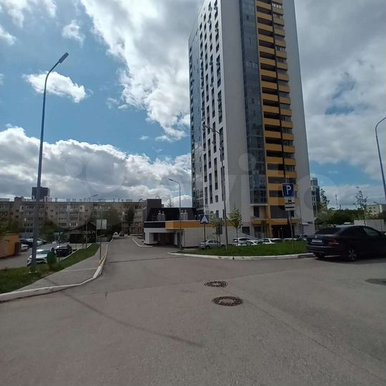 Машиноместо, 14 м²