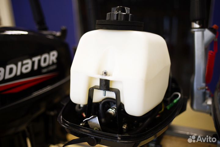 Лодочный мотор Gladiator G 5 FHS