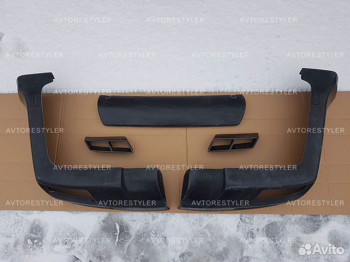 Накладка на задний бампер Range Rover Sport L320