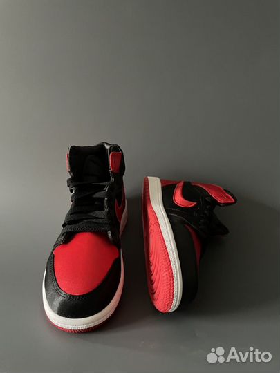 Nike Air Jordan 1 High OG Stain Bred EU 38,5