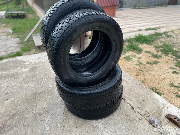 Hankook Winter I'Cept IZ2 20.5/65 R16