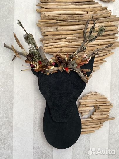 Настенная композиция из сухоцветов