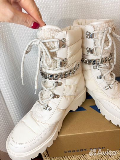 Ботинки женские Guess 38 размер