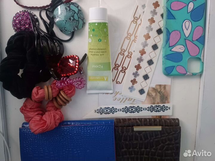 Крем для рук и аксессуары женские