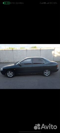 Hyundai Elantra, 1998