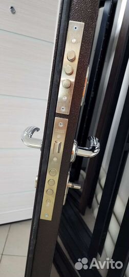 Дверь металлическая