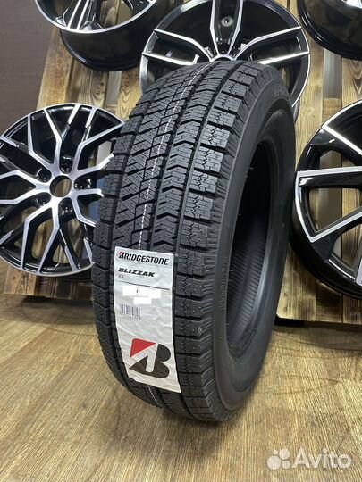 Bridgestone Blizzak Ice 205/55 R16 94T
