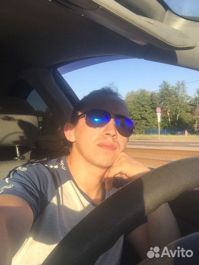 Водитель на личном автомобиле