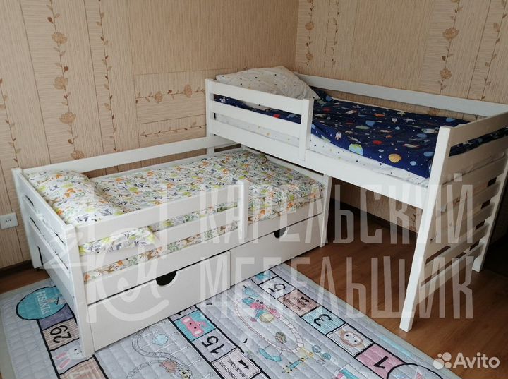 Выдвижная двухярусная кровать