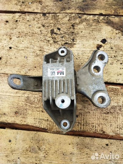 Опора МКПП левая Chevrolet Cruze/Orlando