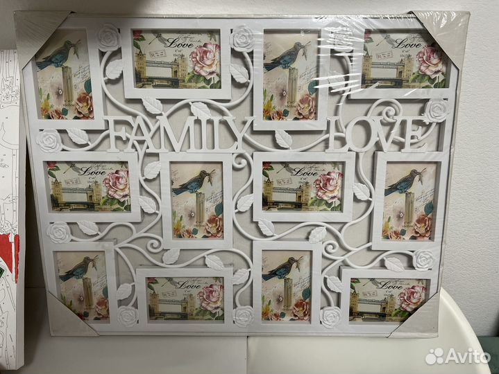 Фоторамка - коллаж / 12 фотографий 10х15 см